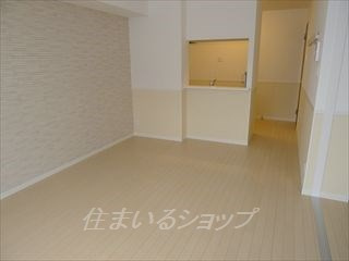 ヒルズＫ＆Ｍの居間・リビング|人気の対面キッチン