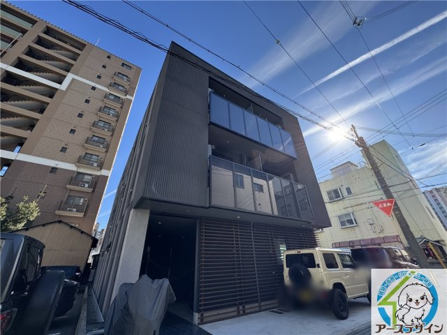 A-CUBE HONMACHIの外観