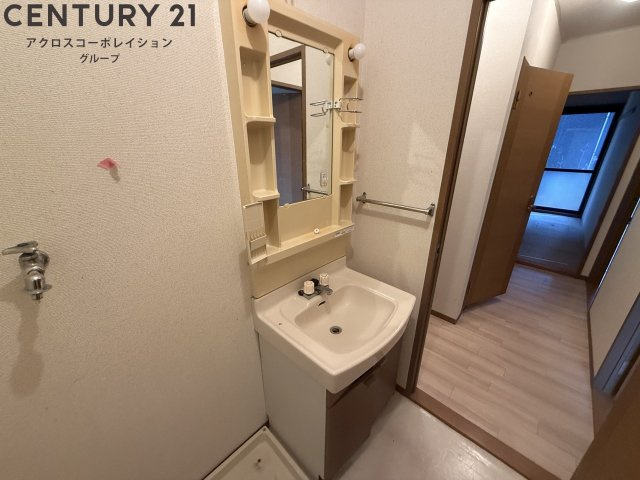 独立洗面化粧台付きでおすすめです！
