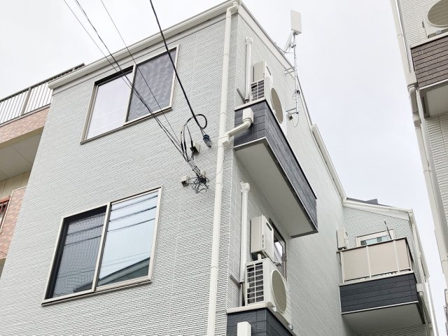 ゼネラルハイツ鶯谷の外観