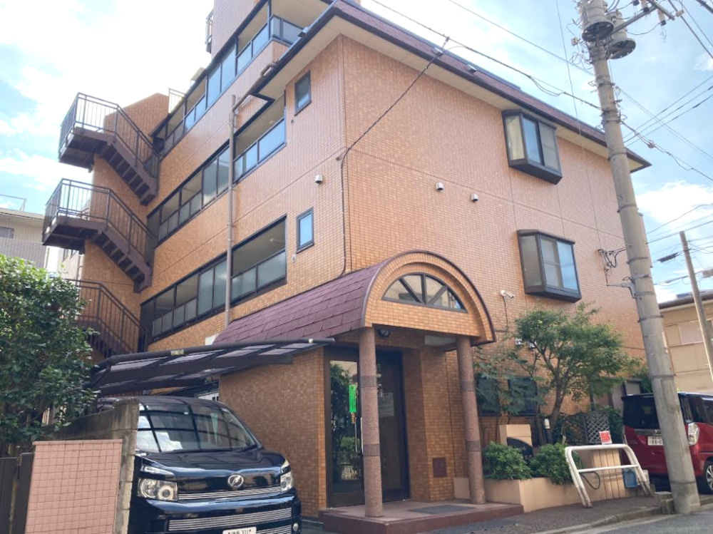 ドミール板橋本町の外観