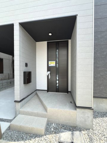 【玄関】 | 福岡市中央区港3丁目1期　1号棟（全1棟）【仲介手数料無料・0円】 | 現地写真。