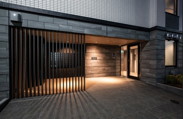 ＣＲＥＡＴＩＦ池袋のエントランス