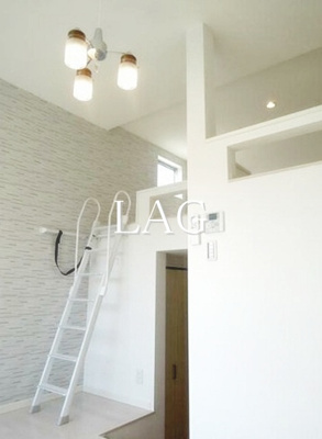 【居間・リビング】 | ＭＩＵＲＡ－Ⅱ | 洋室のお部屋です。