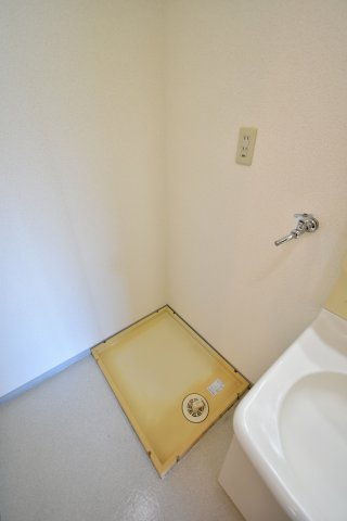 ルミエール泉の設備|室内洗濯機置き場