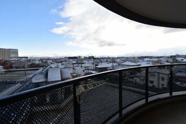 ルミエール泉の展望|見晴らしの良いバルコニー