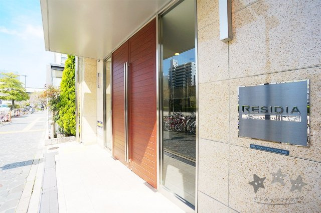 レジディア高岳のエントランス|毎日通るエントランスはこのようになっています