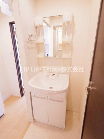 小平市上水新町３丁目のアパートの洗面所