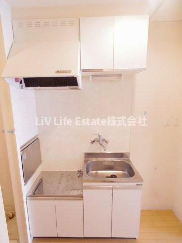 小平市上水新町３丁目のアパートのキッチン