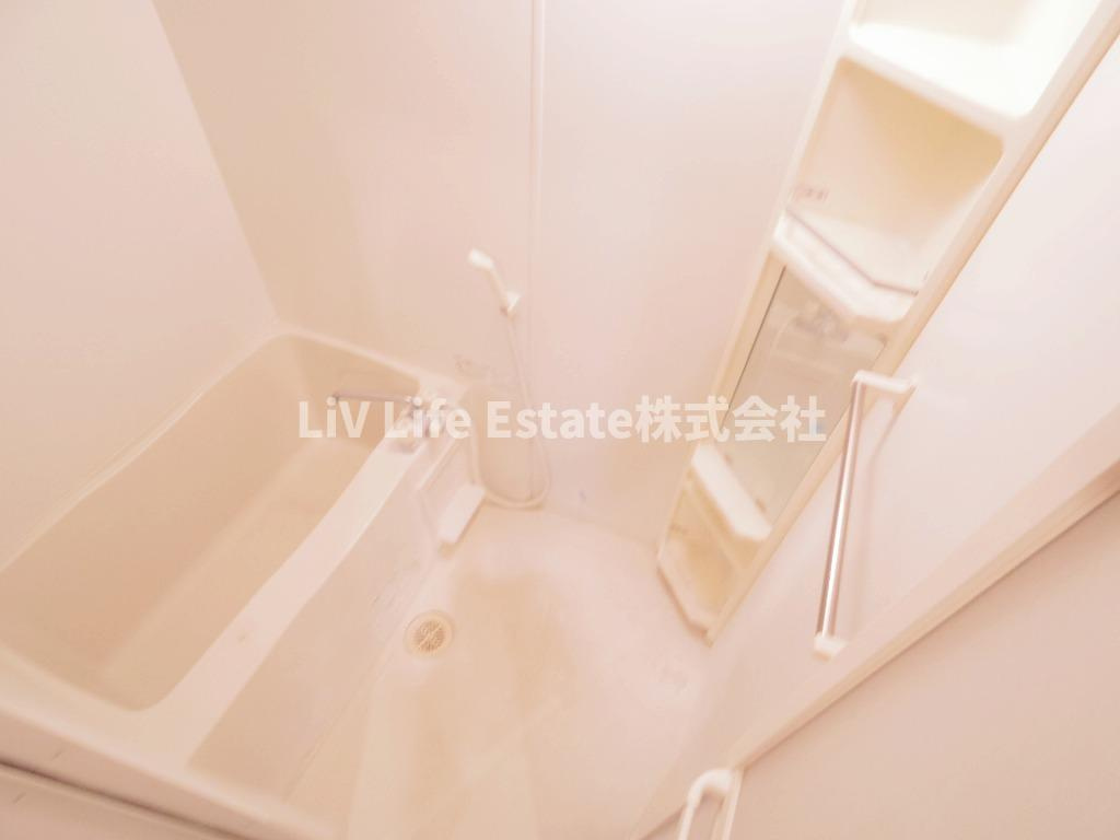 小平市上水新町３丁目のアパートの浴室