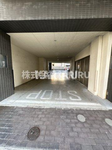 アクエルド緑地公園の駐車場