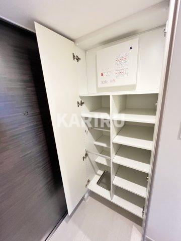 ザ・パークハビオ都島フロントの玄関|同物件別部屋の写真です。