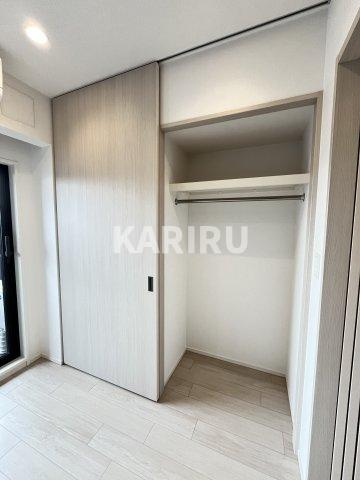 ザ・パークハビオ都島フロントの収納|同物件別部屋の写真です。