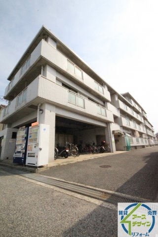 ホワイトビラの外観