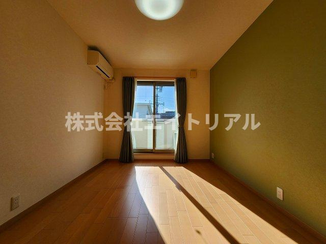 豊橋市三ツ相町　中古戸建の洋室|2階　洋室6.6帖　中