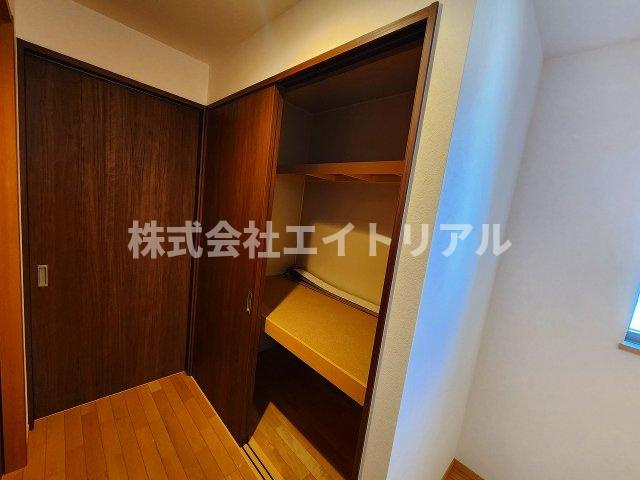 豊橋市三ツ相町　中古戸建の収納|2階　廊下収納