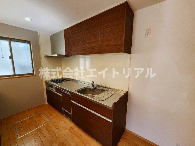 豊橋市三ツ相町　中古戸建のキッチン|1階