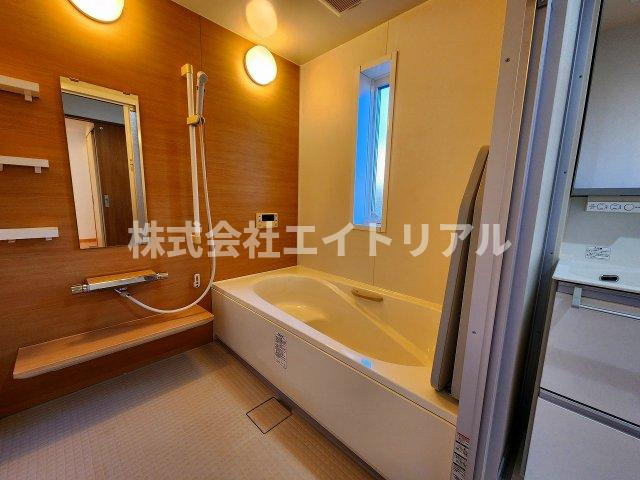 豊橋市三ツ相町　中古戸建の浴室|1階