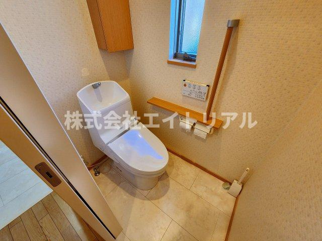 豊橋市三ツ相町　中古戸建のトイレ|1階