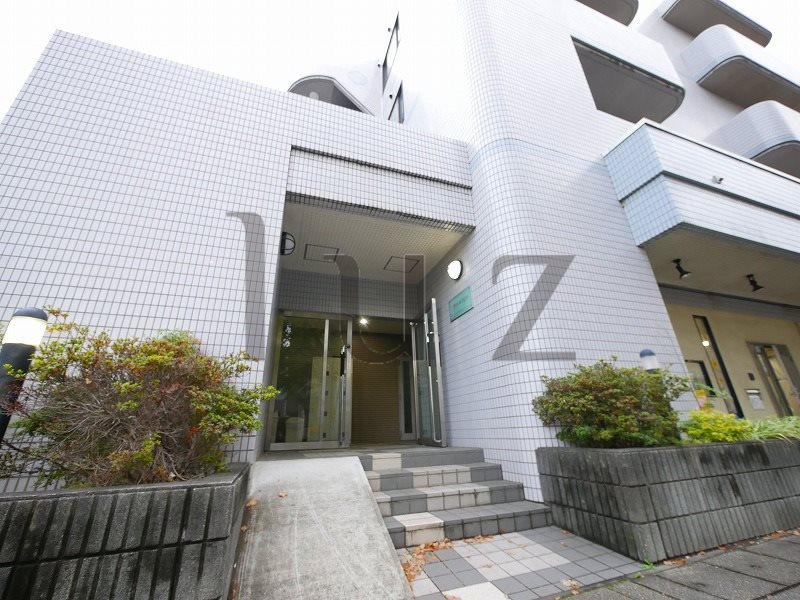 内野ルネスビル