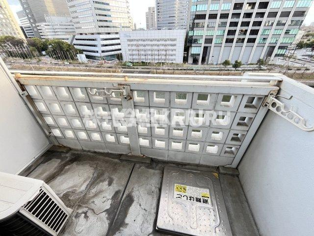 b.shadeのバルコニー