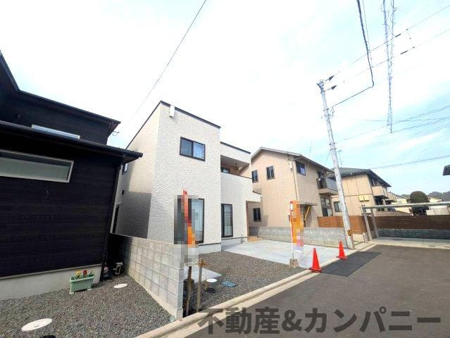堀江町の新築のおうちNo.7　松山市堀江町新築戸建の外観|外観は落ち着いています