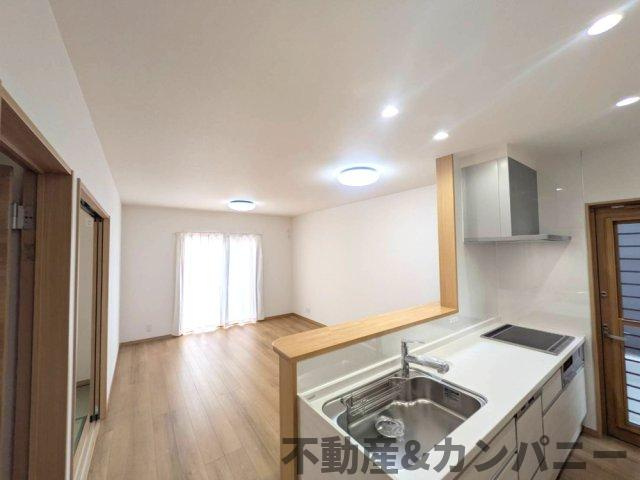 ディアタウン堀江町No.7　新築戸建の前面道路含む現地写真|前面道路含む現地写真です