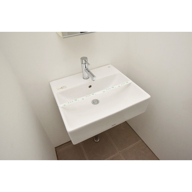 イーストヴィレッジ三宮の洗面所