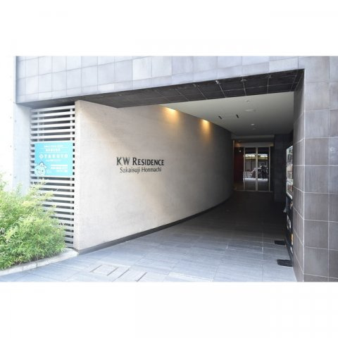 ルクレ堺筋本町レジデンスのエントランス