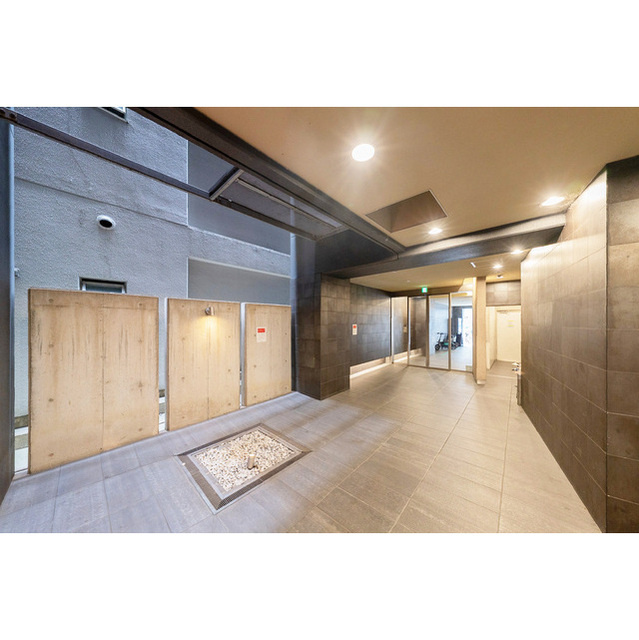 ルクレ堺筋本町レジデンスの居間・リビング