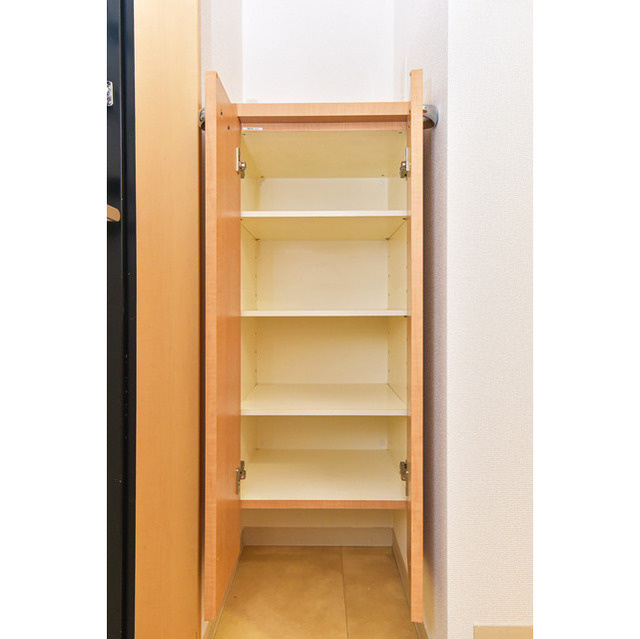 SERENiTE天六西の玄関