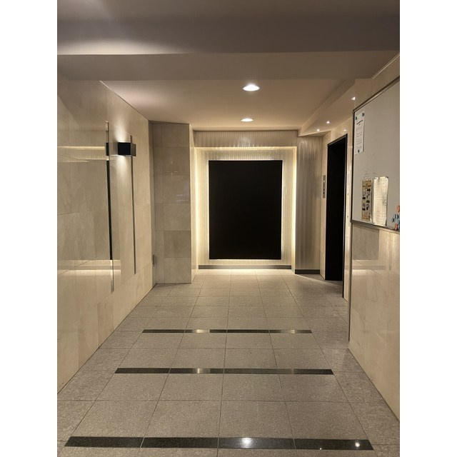 レジデンス横濱関内の居間・リビング