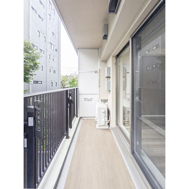 CORVAL大森のバルコニー