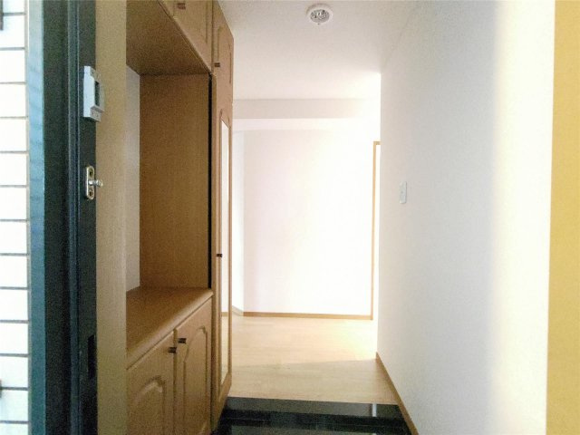 サングレード野中の玄関|明るい玄関です