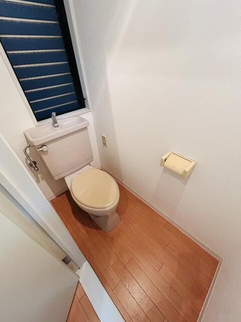 サンクレスト伊勢佐木のトイレ