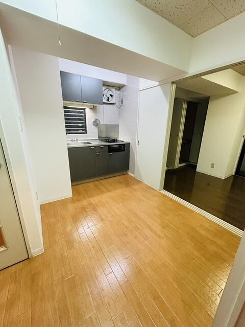 サンクレスト伊勢佐木の内装