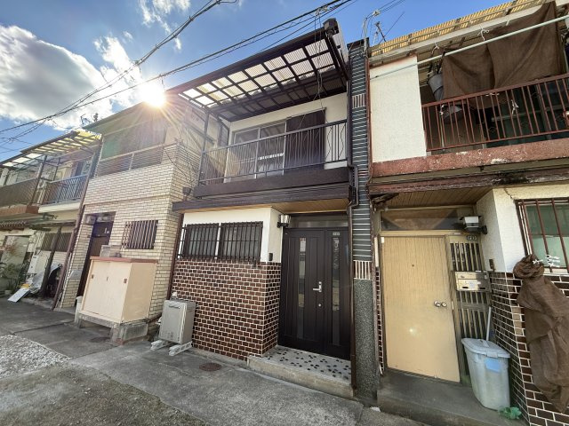 箕輪貸家の外観