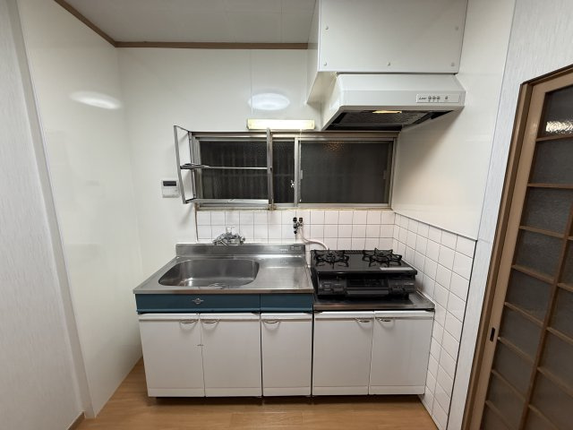箕輪貸家のキッチン