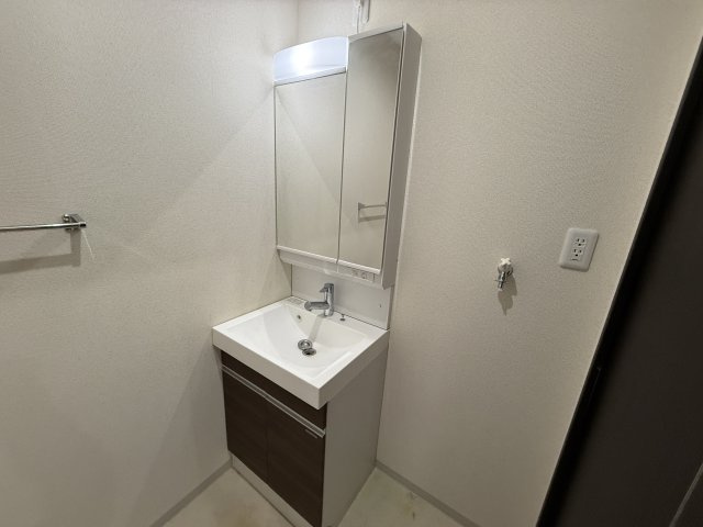 ハイム天神Ⅰの独立洗面台