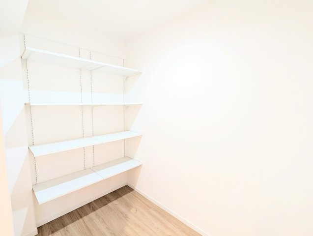 小豆沢パークファミリアA棟の収納|リビング収納も大容量