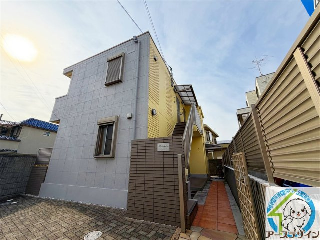 ソワサント上の丸のエントランス