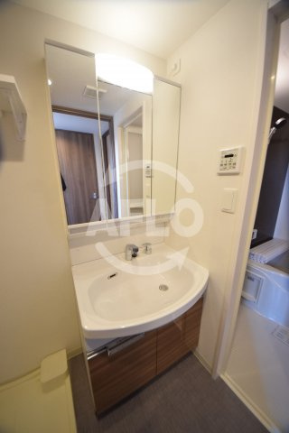 スプランディッド難波WESTの独立洗面台|スプランディッド難波WEST　独立洗面台