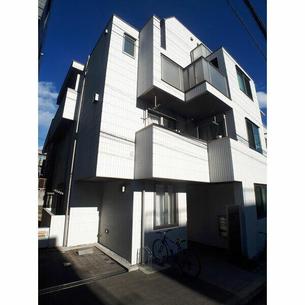 ＴＲＡＵＭＨＡＵＳ　（トラウムハウス）の外観