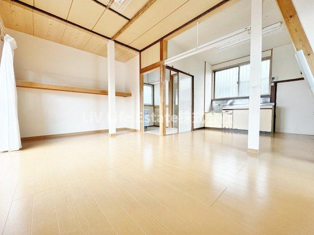 本町2丁目貸家