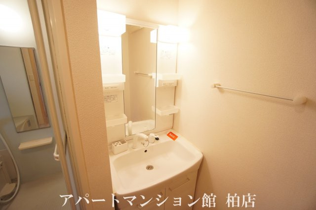 アルバシエロⅤの洗面所|※別号室参考写真です ※現況優先