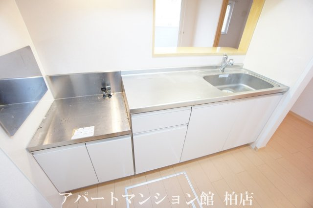 アルバシエロⅤのキッチン|※別号室参考写真です ※現況優先