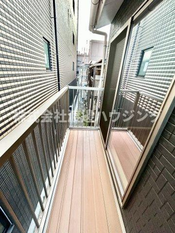 赤川1丁目テラスハウスのバルコニー