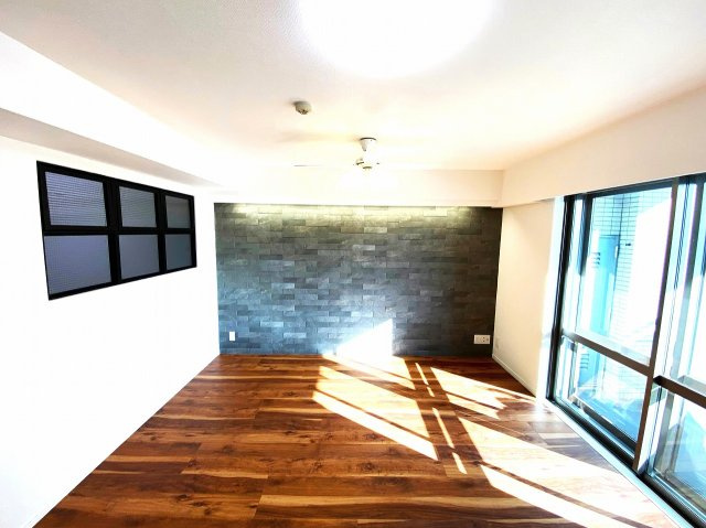 ライオンズステーションプラザ入谷　10Fの洋室