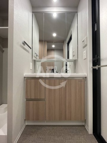 リビオレゾン靭公園の独立洗面台|リビオレゾン靭公園　独立洗面台