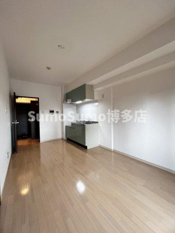 GRANDEUR住吉弐番館の居間・リビング